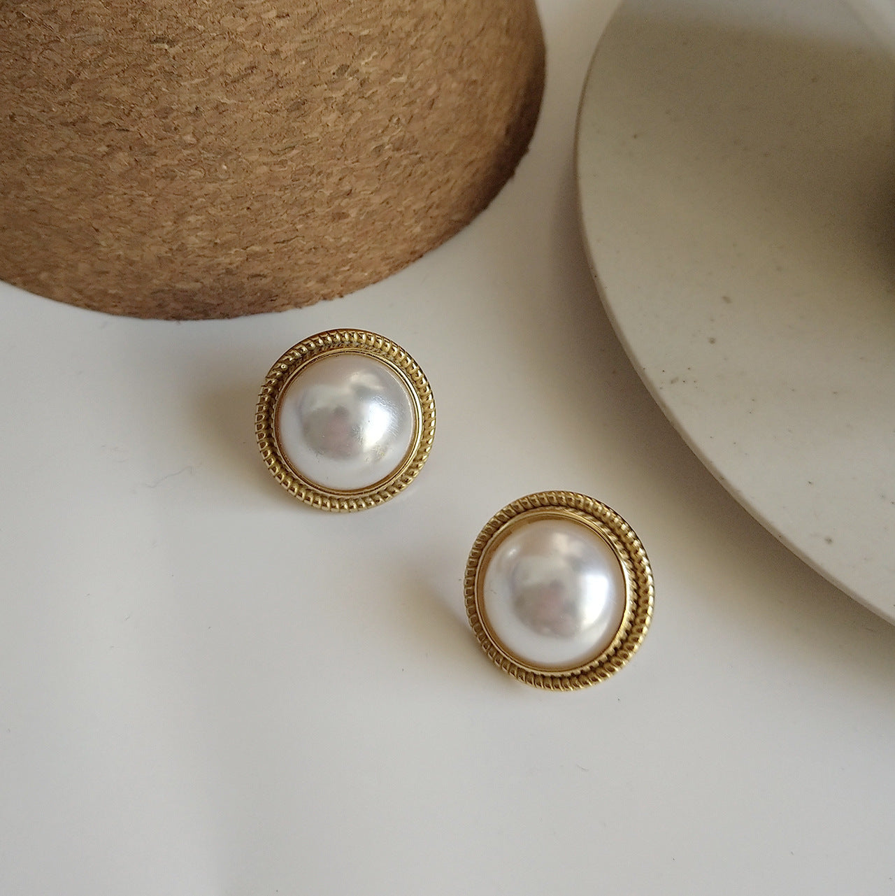 Sterling Silver Shell Pearls INS Ear Studs Earrings