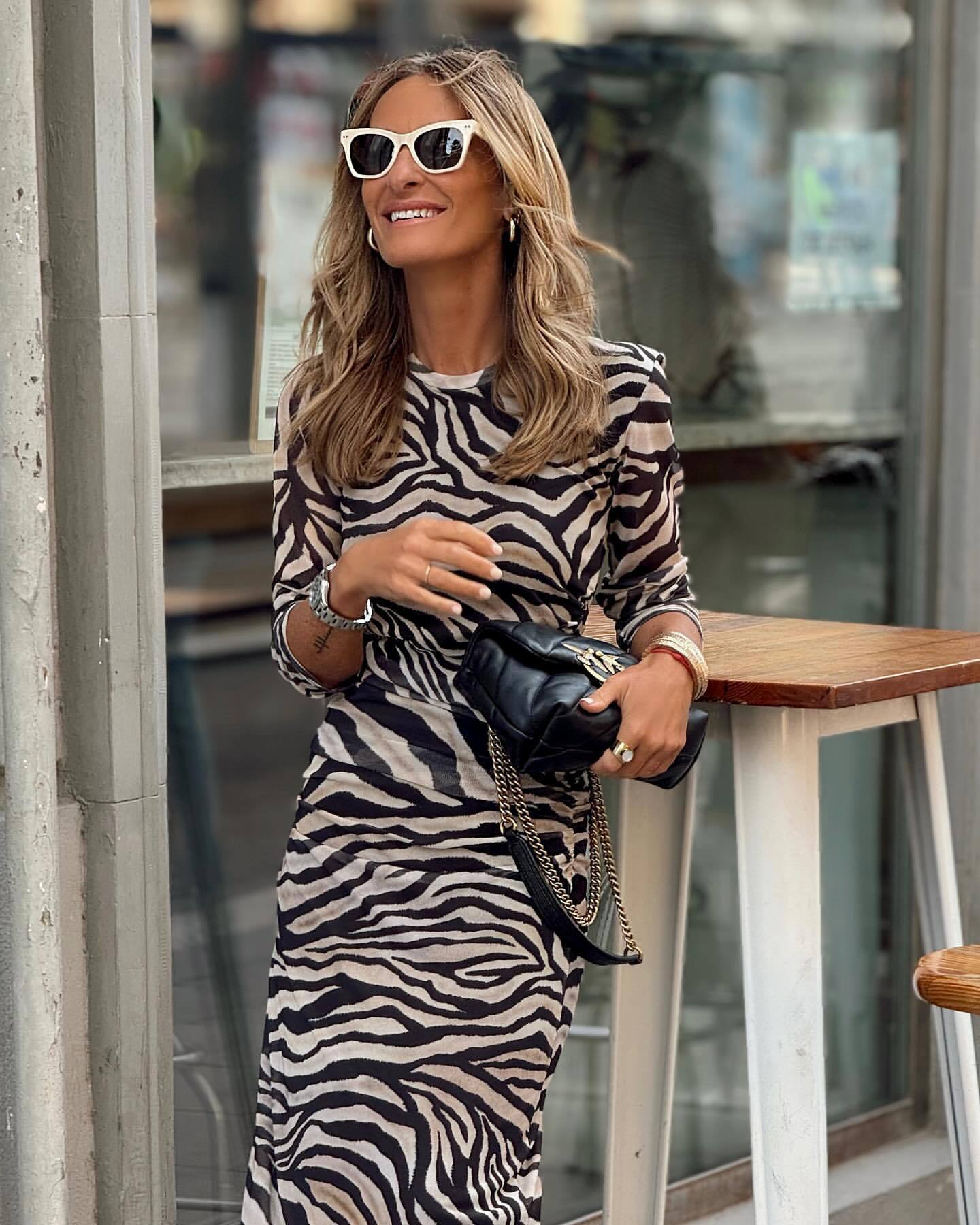 Warm Zebra Pattern Mirror Velvet Stretch Slim Dress