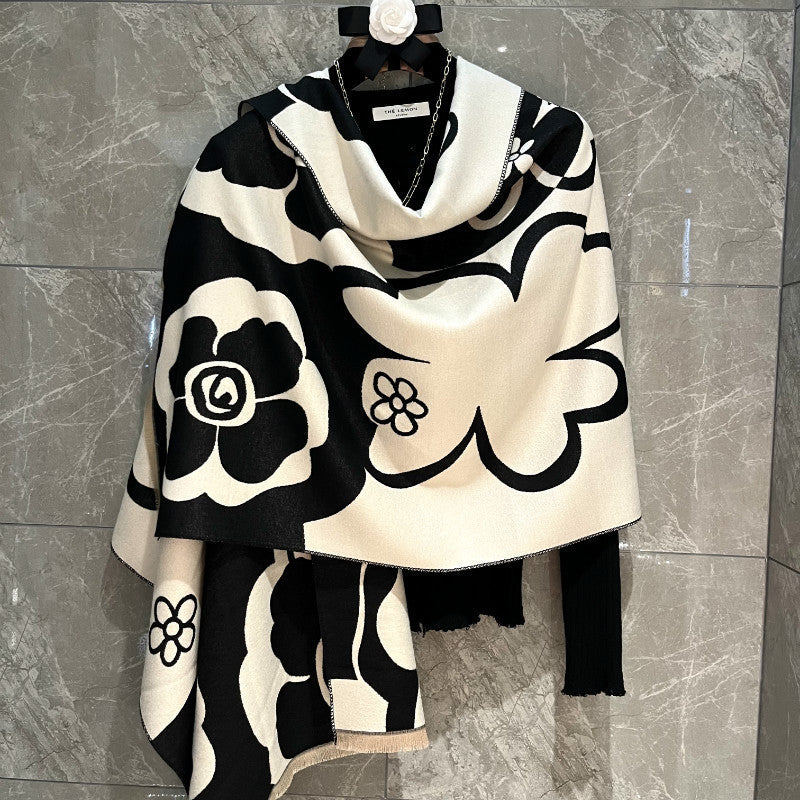 High-grade Versatile Black And White Scarf