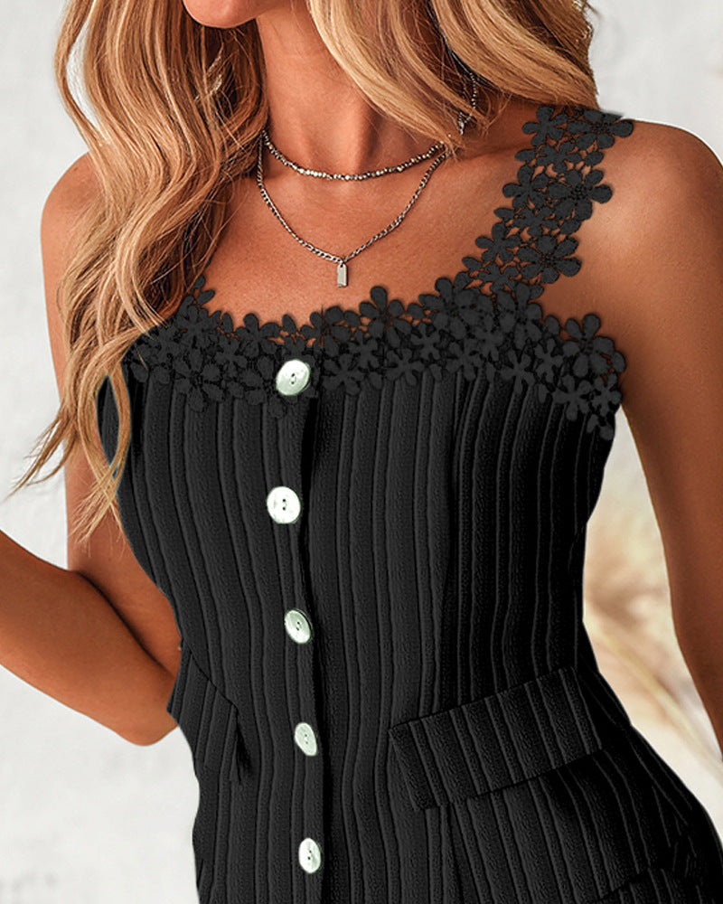 Suspenders Lace-collared Blouse Shorts Suit