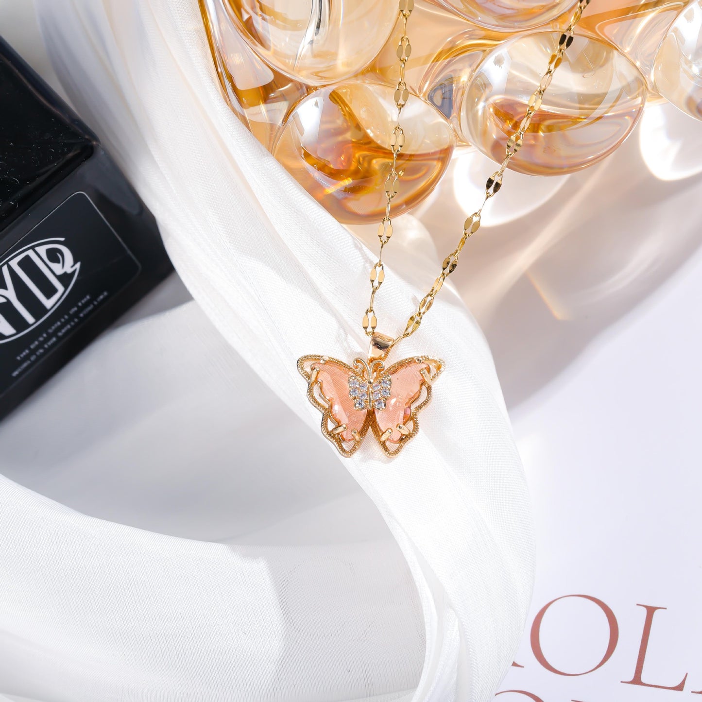 Necklace Female Micro Inlaid Zircon Butterfly Fashion Simple Clavicle Chain