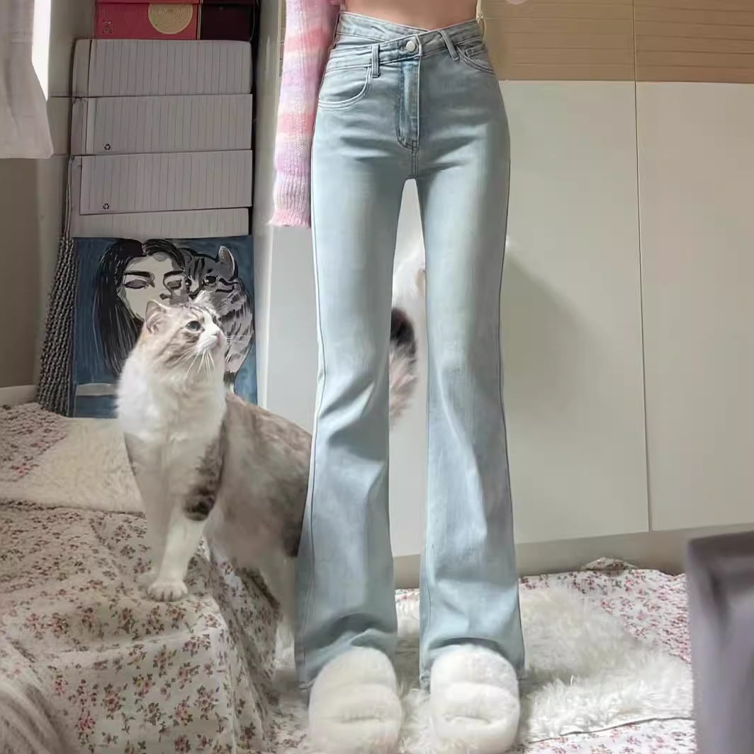 Light-colored High Waist Bootcut Jeans