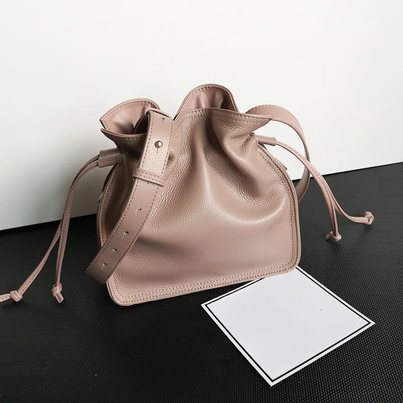 One-shoulder Crossbody First Layer Cowhide Pull-belt Bucket Bag