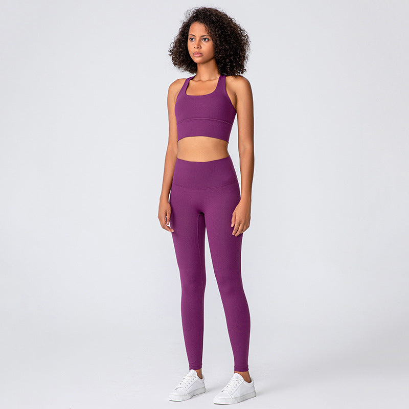 Yoga chic women’s gym outfit - Girl Season Boutique