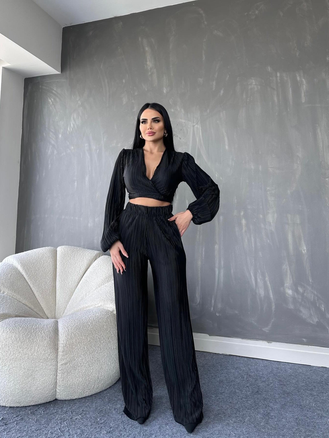 Strappy Black Cropped Top And Elastic Waist Pants Suit