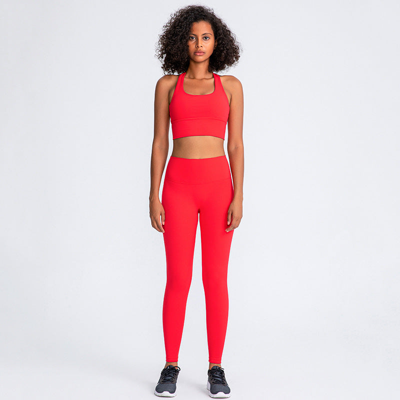 Yoga chic women’s gym outfit - Girl Season Boutique