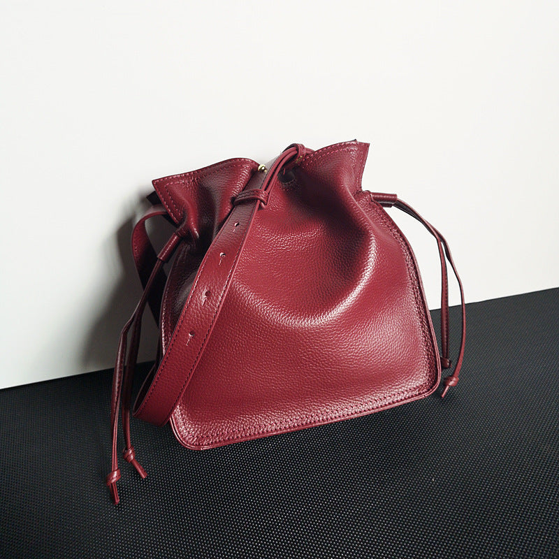 One-shoulder Crossbody First Layer Cowhide Pull-belt Bucket Bag