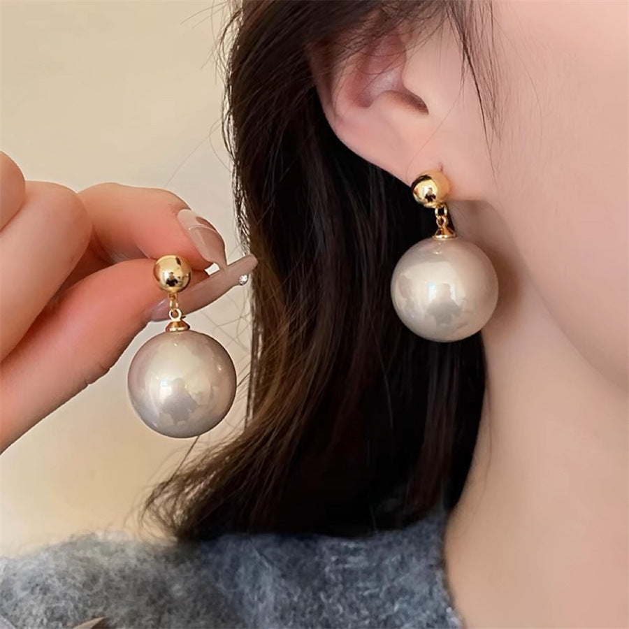 Niche Simple Pearl Stud Earrings Women