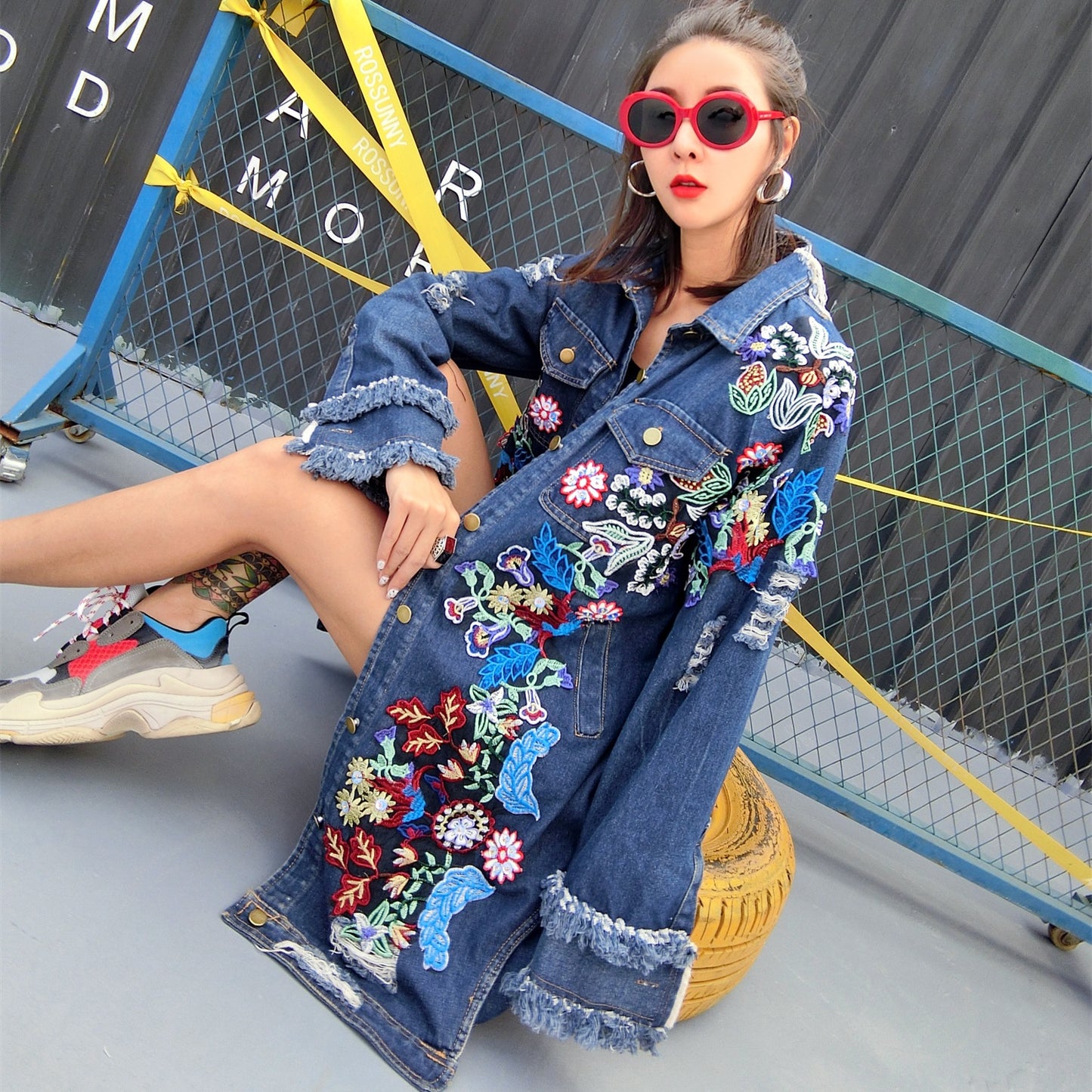 Machine Embroidery Ripped Mid-length Street Denim Coat